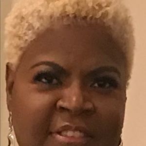 Meet your Posher, Lorna